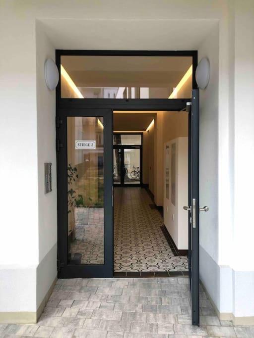 Smart Apt Mit Balkon Am Augarten Park Naehe Zentrum Виена Екстериор снимка