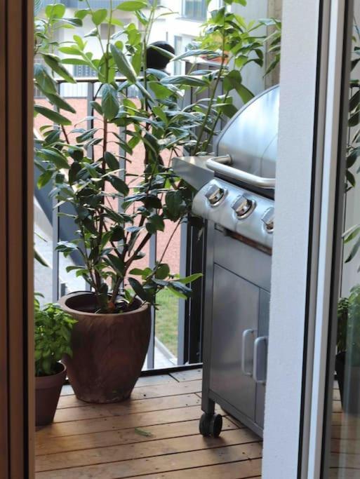 Smart Apt Mit Balkon Am Augarten Park Naehe Zentrum Виена Екстериор снимка