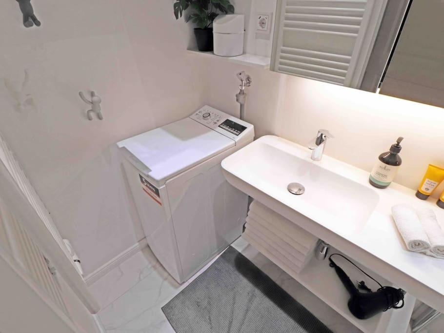 Smart Apt Mit Balkon Am Augarten Park Naehe Zentrum Виена Екстериор снимка